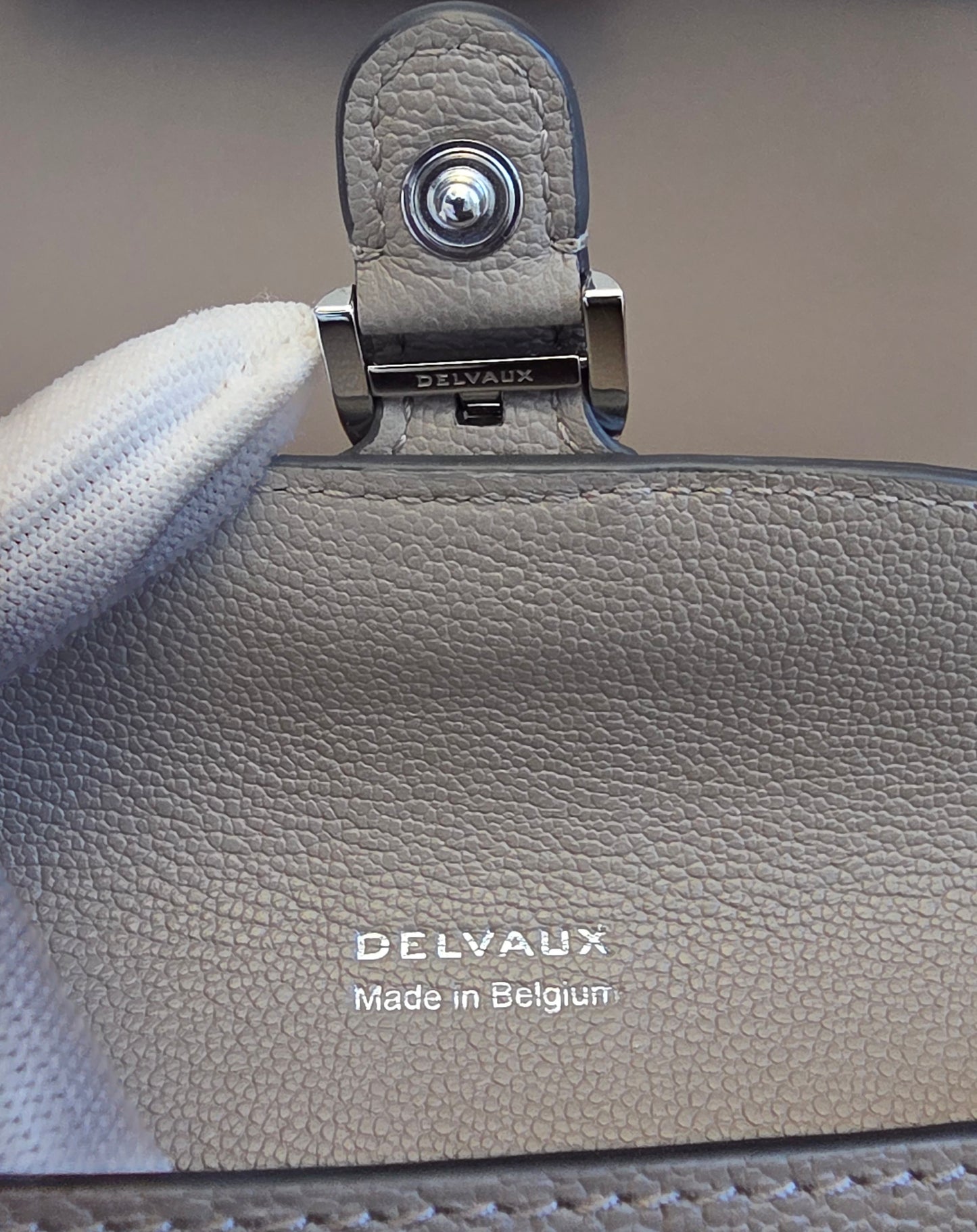 Delvaux Brillant Leather Wallet in Taupe Greige