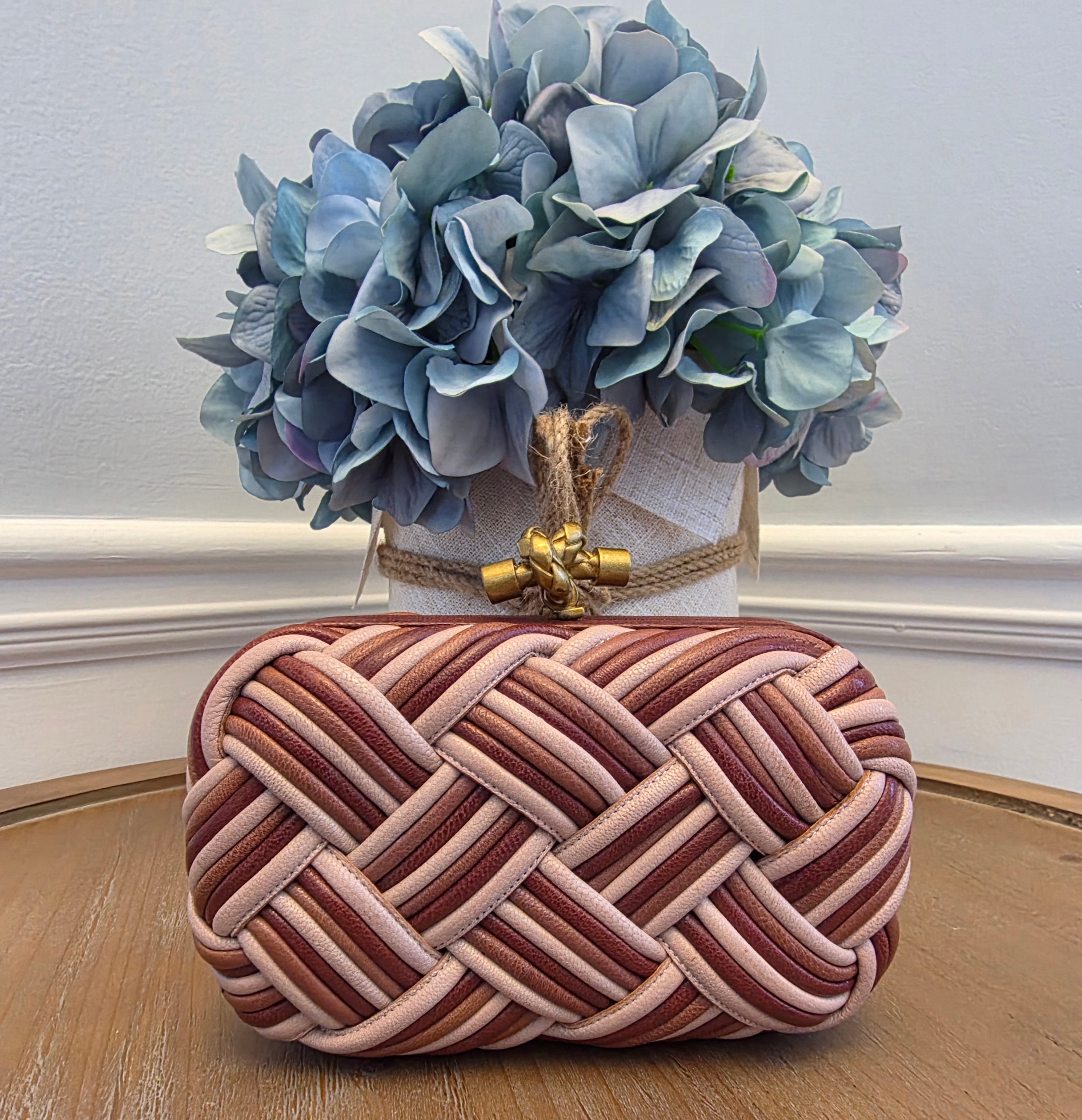 Bottega Veneta Intrecciato Leather Knot Clutch in Blush Multi-Tone