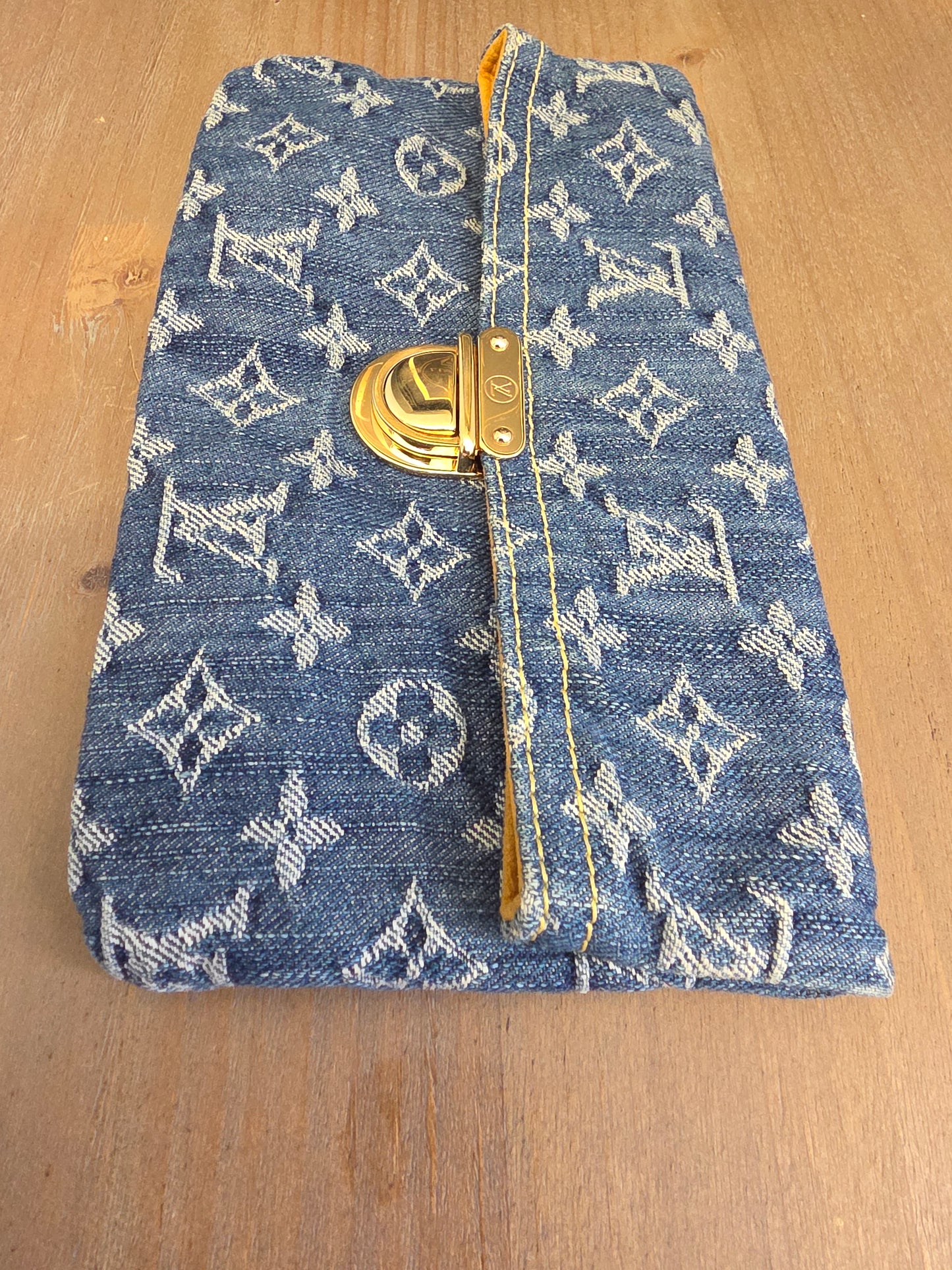 Louis Vuitton Denim Monogram Pochette Clutch | Y2K It-Girl Favorite