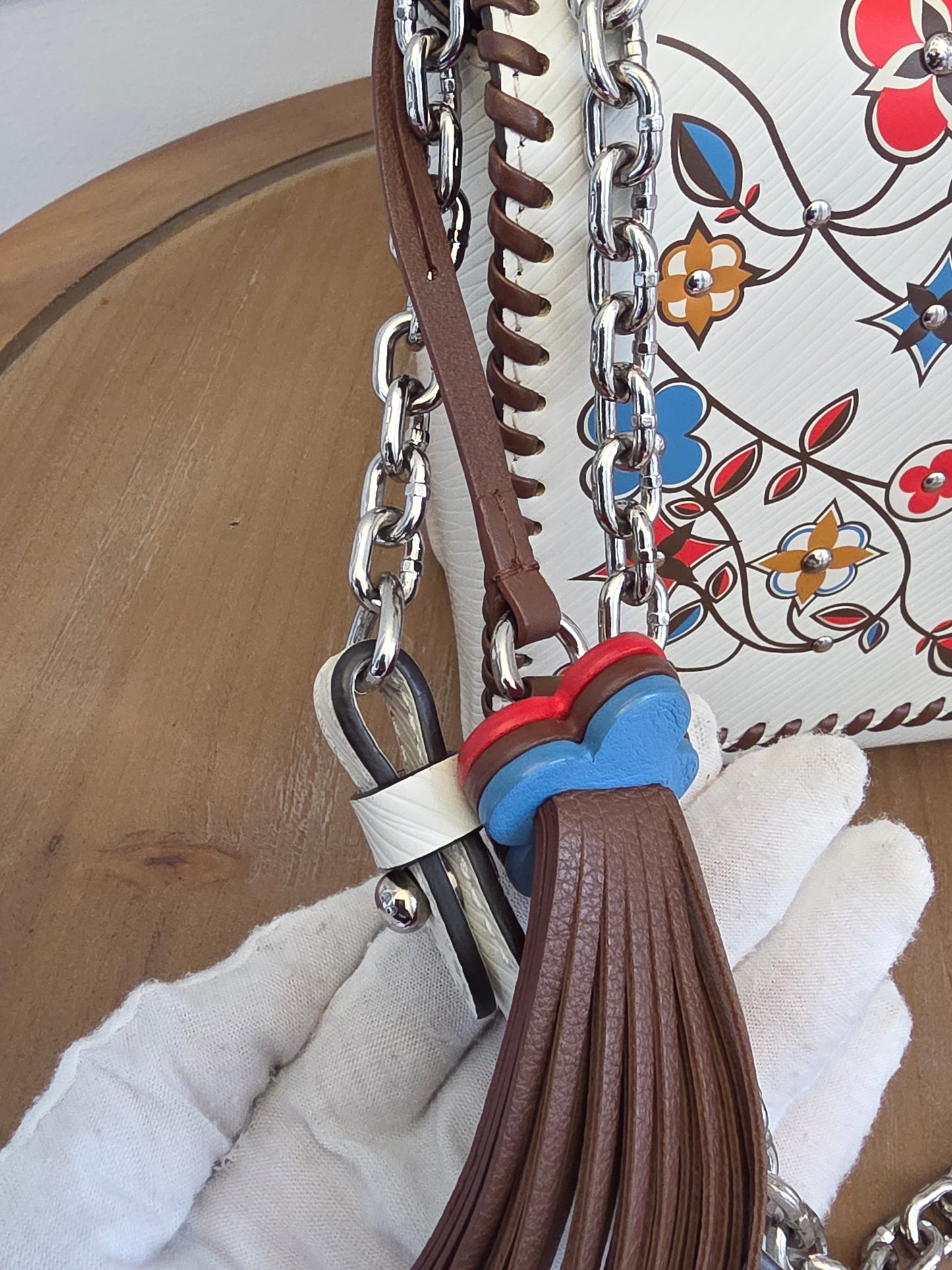 Louis Vuitton Limited Edition Twist MM Flower Embellished Epi Leather Shoulder Bag – White/Multicolor