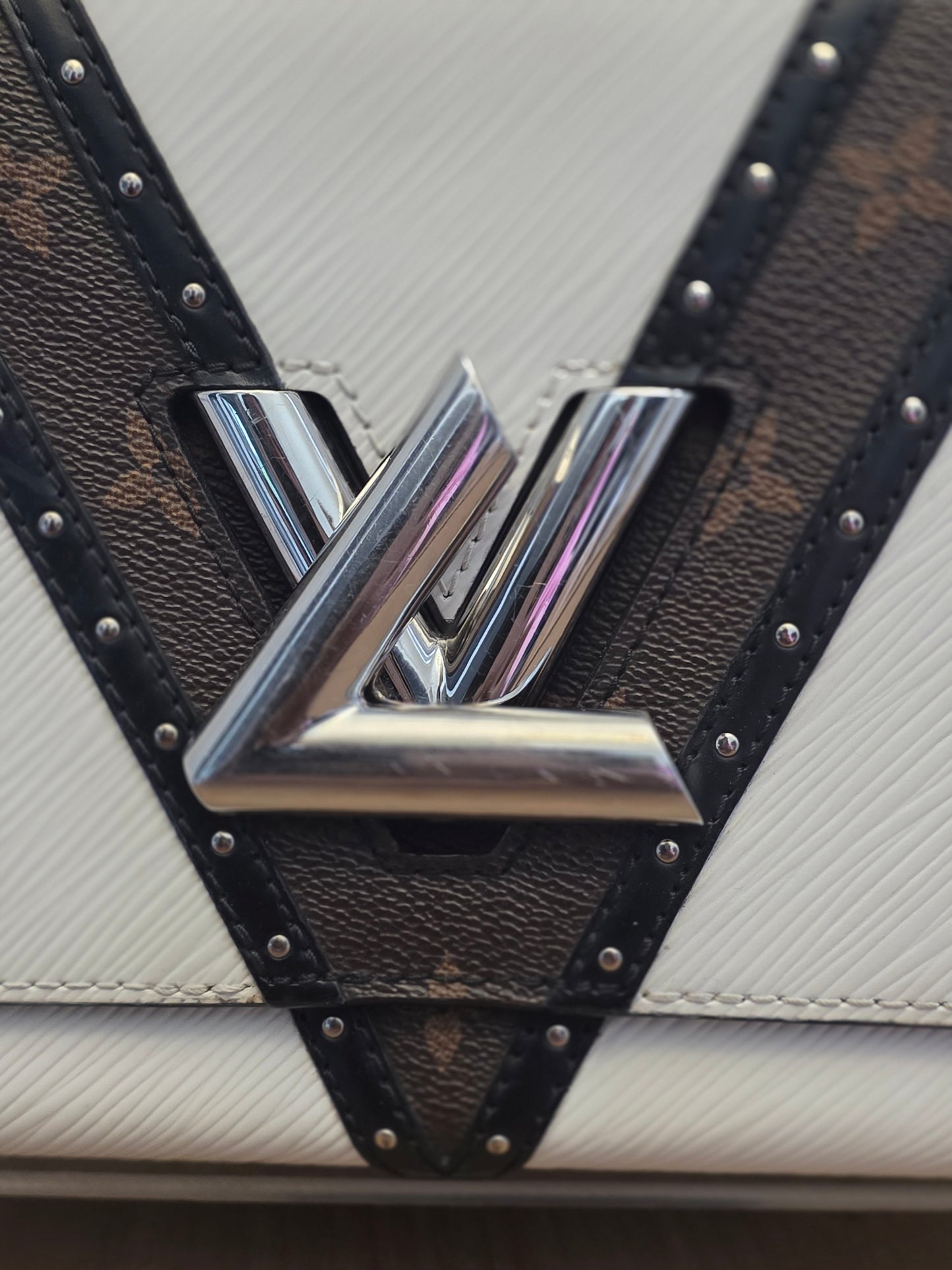 Louis Vuitton Twist MM Epi Leather & Monogram Reverse Chain Bag – White/Black  Price