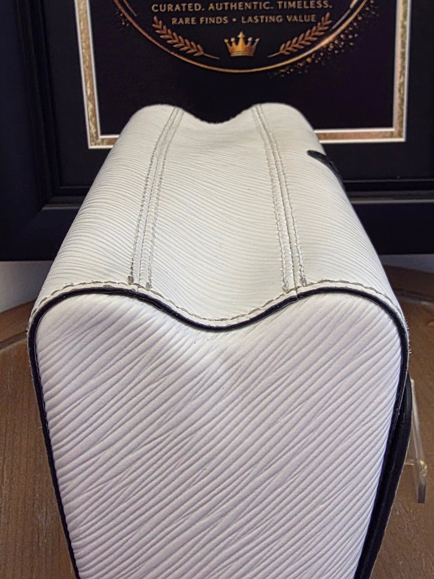 Louis Vuitton Twist MM Epi Leather & Monogram Reverse Chain Bag – White/Black  Price