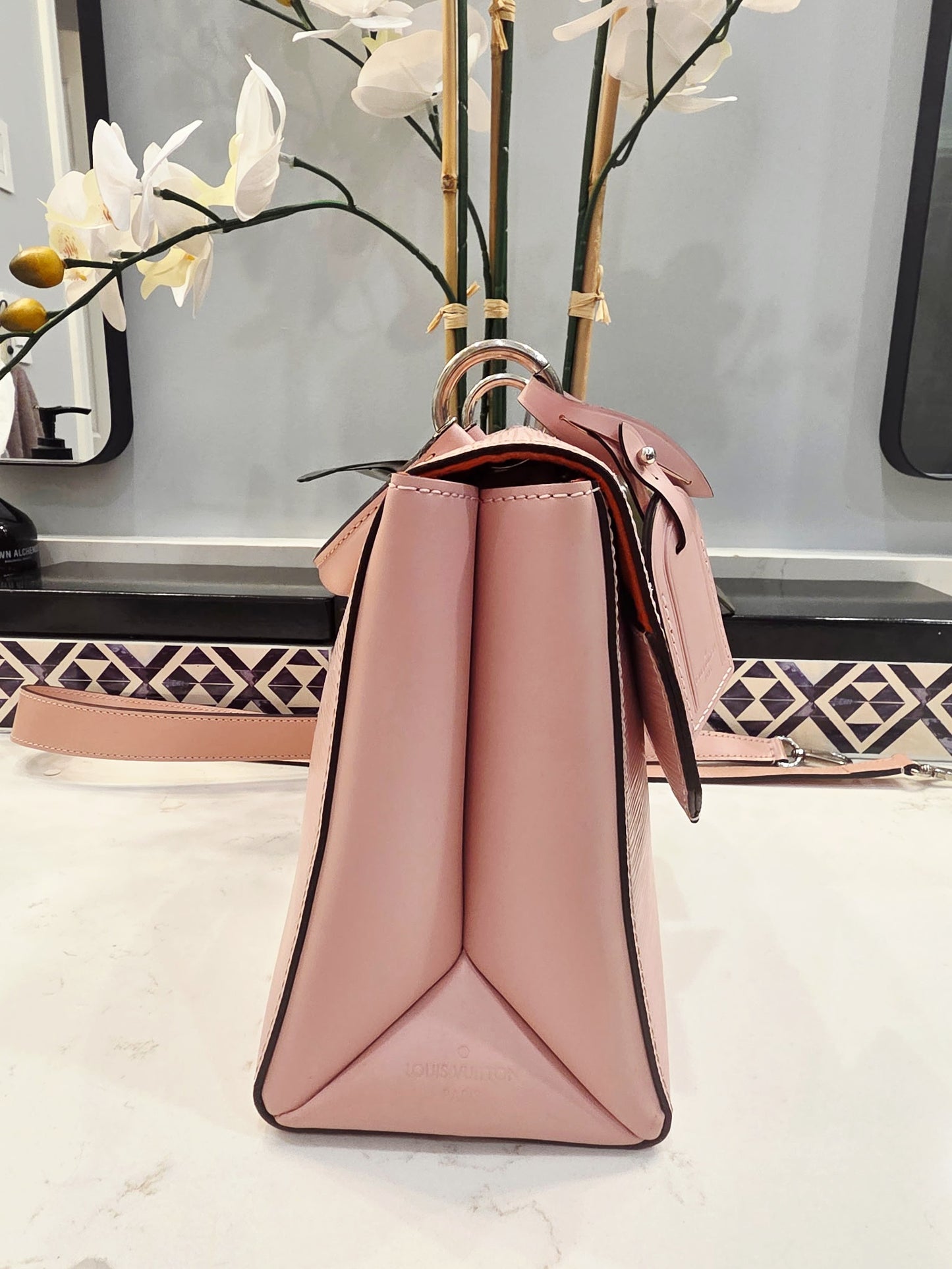 Louis Vuitton Pink Epi Leather Twist MM Tote Bag